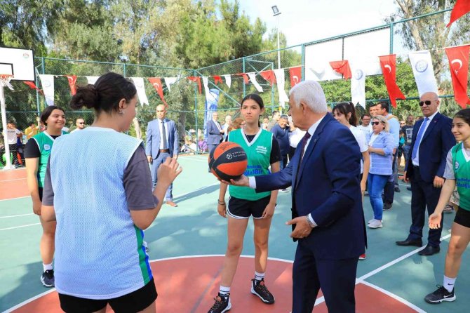 Datça’ya Basketbol Ve Voleybol Sahası