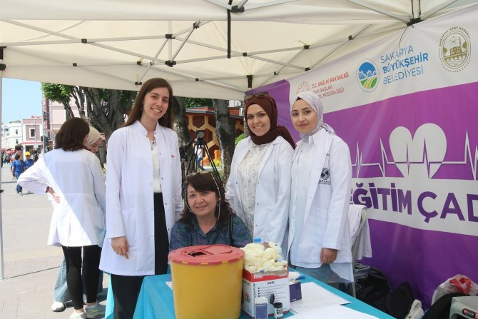 Sağlık Sokağı’nda Sunulan Hizmetlerden Binlerce Vatandaş Yararlandı