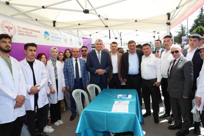 Sağlık Sokağı’nda Sunulan Hizmetlerden Binlerce Vatandaş Yararlandı