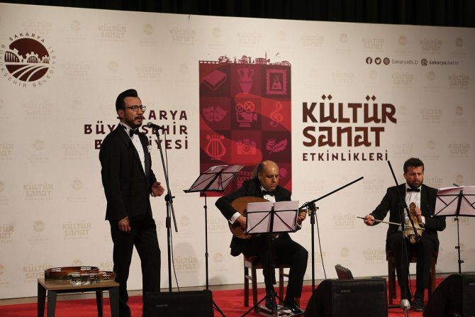 Türk Müziği Konseri Sanatseverleri Mest Etti