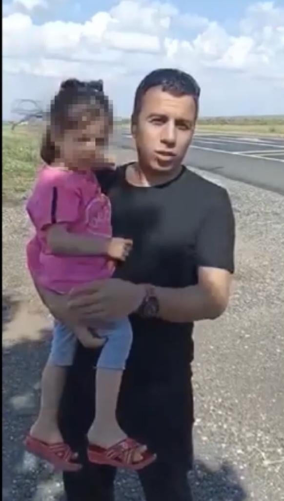 Yolda Mola Veren Aile 3 Yaşındaki Kızını Unuttu