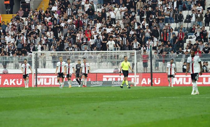 Spor Toto Süper Lig: Beşiktaş: 0 - İ̇h Konyaspor: 1 (İ̇lk Yarı)