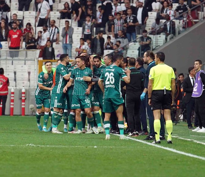 Spor Toto Süper Lig: Beşiktaş: 0 - İ̇h Konyaspor: 1 (İ̇lk Yarı)