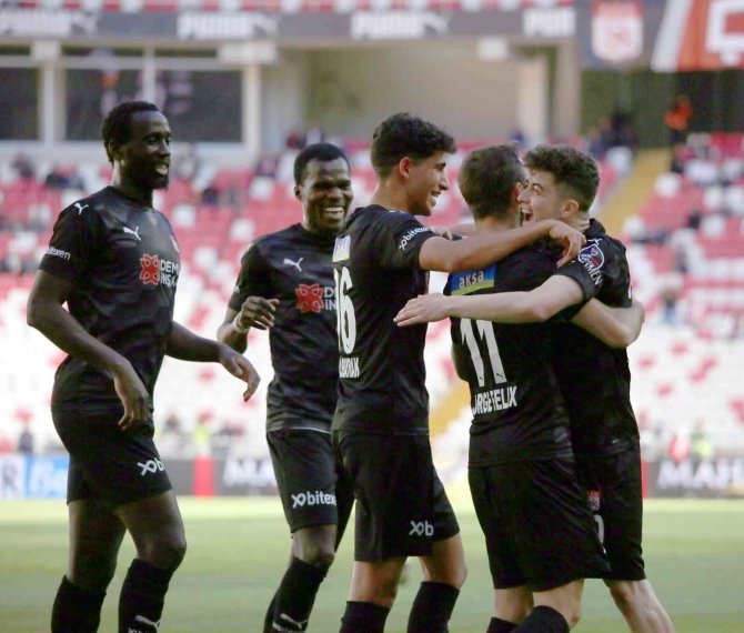 Spor Toto Süper Lig: Dg Sivasspor: 1 - Y. Kayserispor: 0 (İ̇lk Yarı)