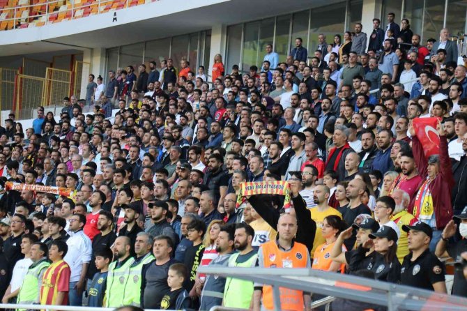 Spor Toto Süper Lig: Yeni Malatyaspor: 0 - Fenerbahçe: 0 (Maç Devam Ediyor)