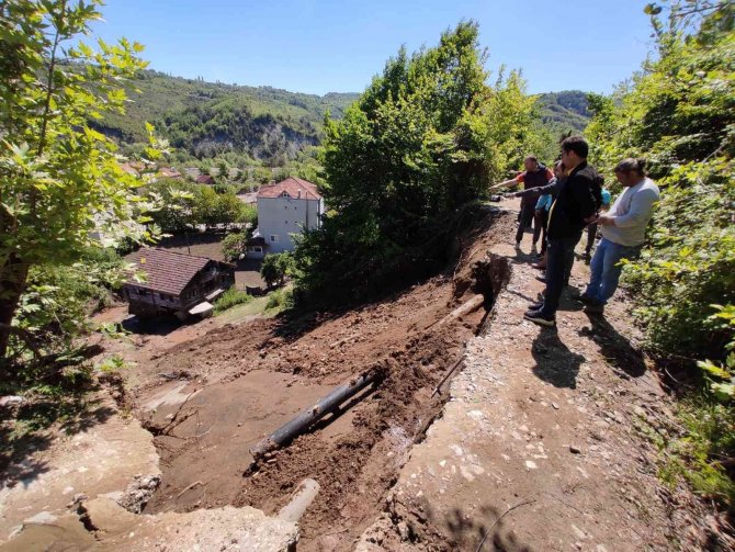 Sinop’ta Heyelan: 2 Ev Ve 1 Samanlıkta Zarar Oluştu
