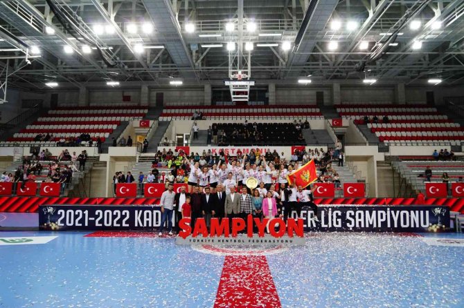 Türkiye Kadınlar Hentbol Süper Ligi’nin Şampiyonu Kastamonu Belediyespor Oldu