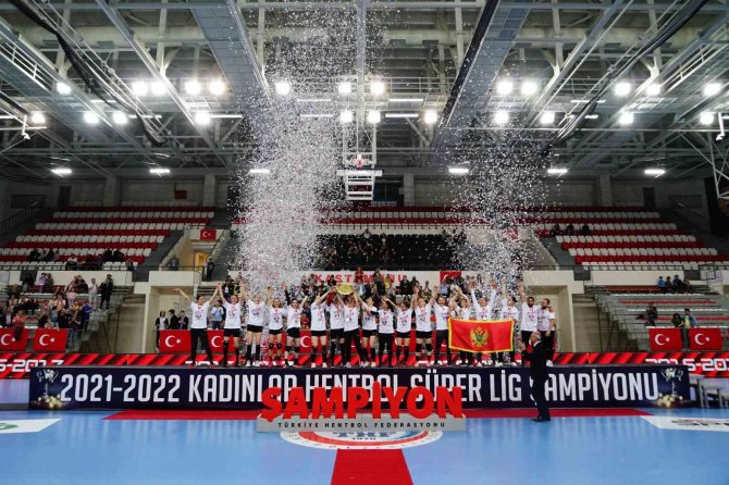 Türkiye Kadınlar Hentbol Süper Ligi’nin Şampiyonu Kastamonu Belediyespor Oldu
