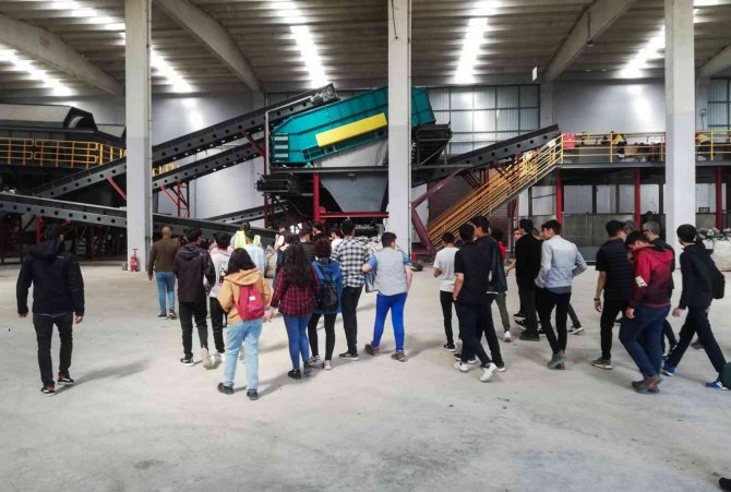 Öğrenciler Van Büyükşehir Belediyesinin Çevreci Tesislerini Gezdi