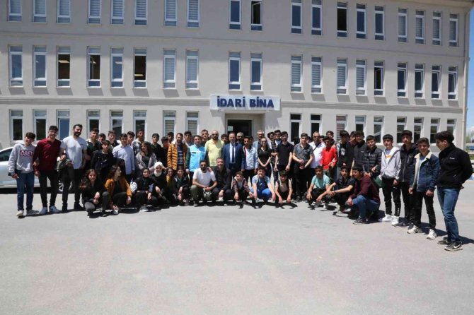 Vaski̇, Öğrencileri “Merkez İ̇leri Biyolojik Atıksu Arıtma Tesisi”nde Ağırladı