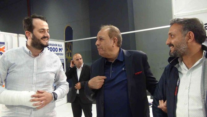 Başkan Kandaşoğlu: “Van Ticaret Ve Sanayi Odası Başkanlığına Bu Yıl Adaylığımızı Koyuyoruz”