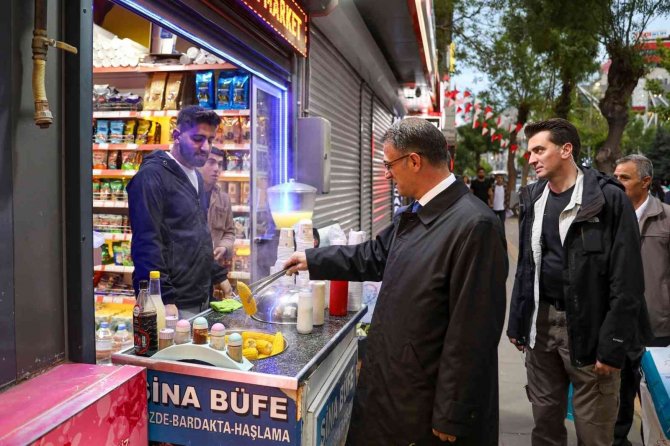 Vali Balcı Esnafı Ziyaret Edip Uçkunun Tadına Baktı