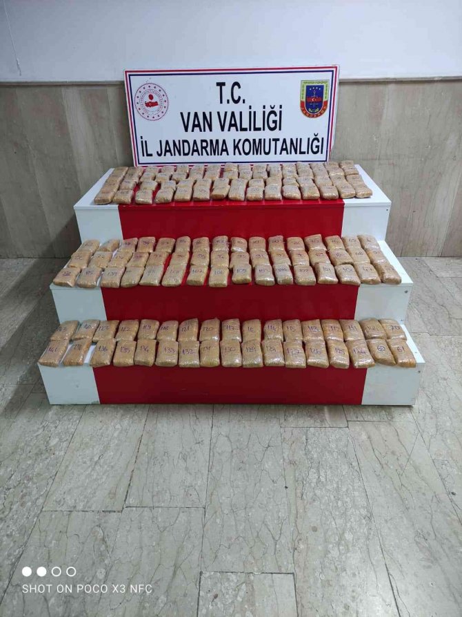 Çaldıran’da 72 Kilo 500 Gram Eroin Ele Geçirildi