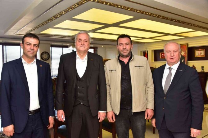Başkan Bakkalcıoğlu, Baharözü Sakinleriyle Görüştü