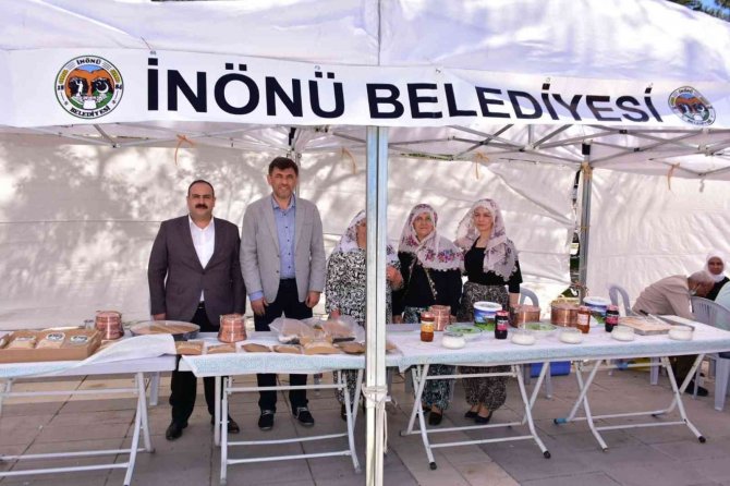 İ̇nönü’nün Meşhur Yöresel Ürünleri Yoğun İlgi Gördü