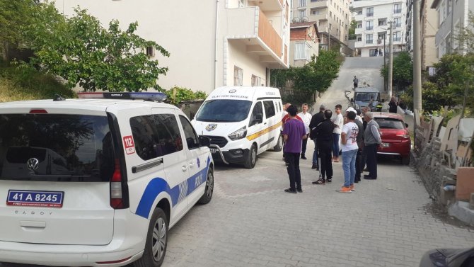 Sokakta Hız Yapanları Uyardı, Pompalı Tüfekle Vuruldu