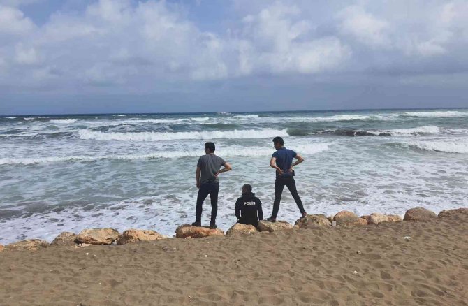 Mersin’de Serinlemek İçin Denize Giren Şahıs Kayboldu