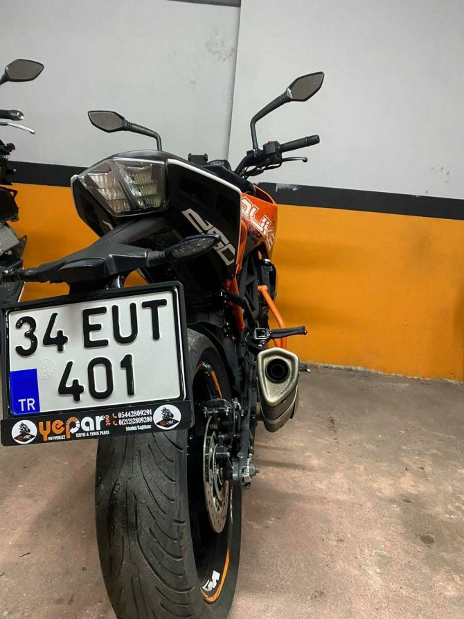 İ̇stanbul’da Motosiklet Hırsızlığı Kamerada