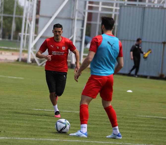 Sivasspor Final Maçına Hazırlanıyor
