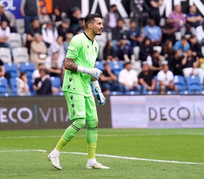 Spor Toto Süper Lig: Medipol Başakşehir: 3 - Trabzonspor: 1 (Maç Sonucu)