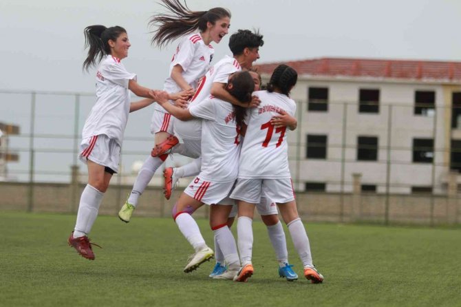 Van Büyükşehir Belediyesi Finale Yükseldi