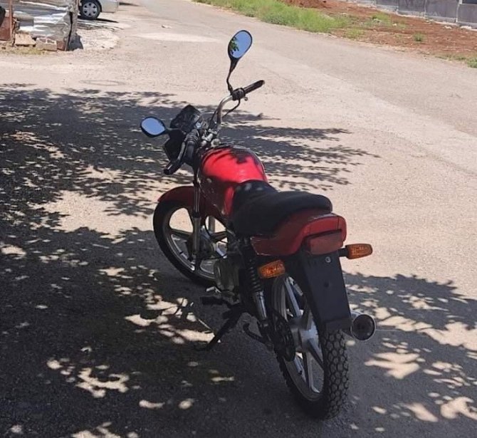 Park Halindeki Motosiklet Çalındı