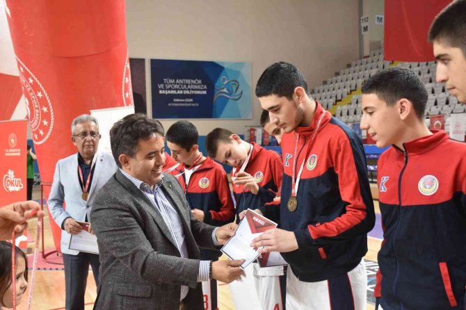 Okul Sporları Türkiye Birinciliği Basketbol Müsabakaları Sona Erdi