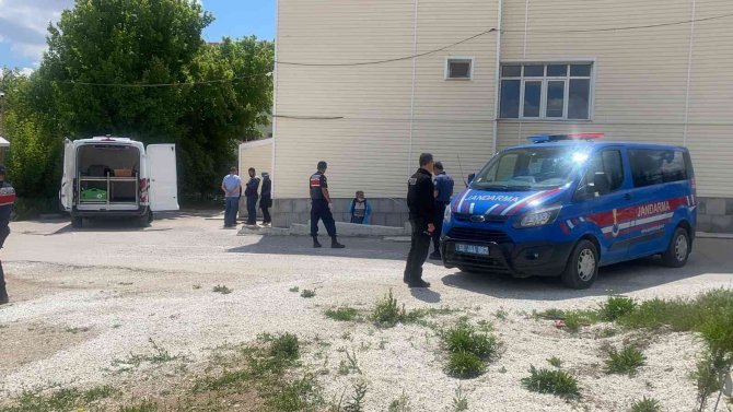 Kayıp Olarak Aranan Gencin Gömülü Cesedi Bulundu