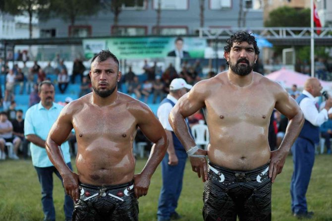 Pehlivanlar, Helvacı’da Er Meydanına İndi