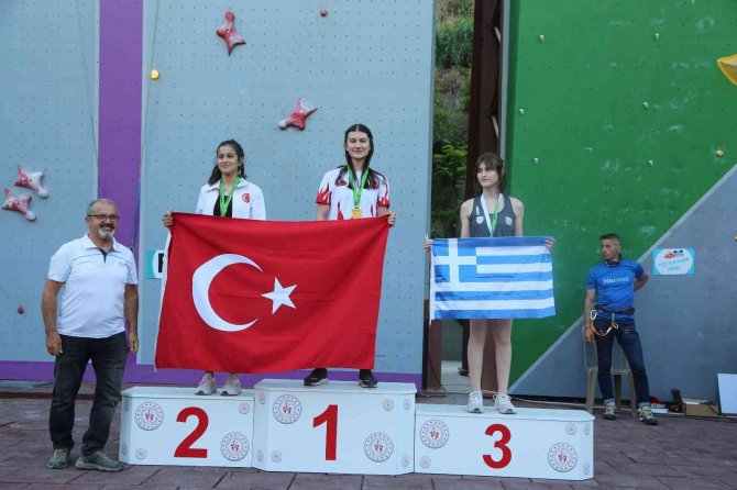 Efeler Ev Sahipliği Yaptı, Türk Milli Takımı Balkan Şampiyonu Oldu