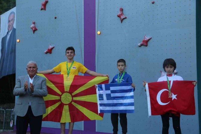 Efeler Ev Sahipliği Yaptı, Türk Milli Takımı Balkan Şampiyonu Oldu