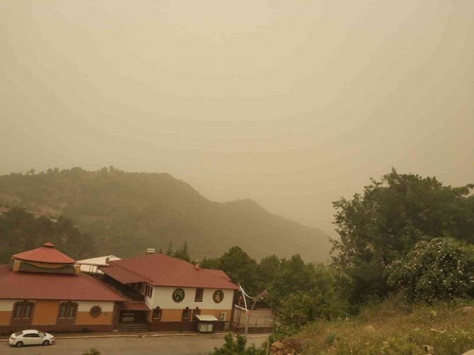 Tunceli’de Toz Taşınımı Etkili Oldu