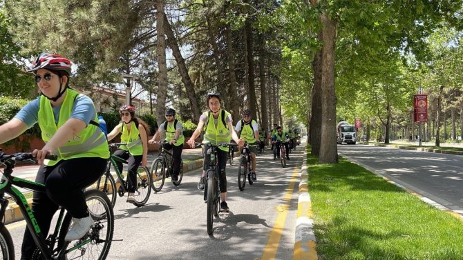 Elazığ’da Pedallar Bağımlılıktan Uzak Nesiller İçin Çevrildi