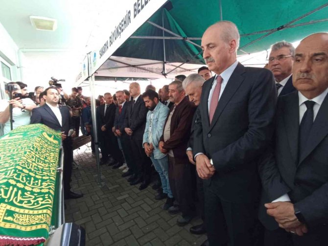 Bakanlar Soylu Ve Kirişçi, Otobüs Kazasında Hayatını Kaybeden Gencin Cenazesine Katıldı