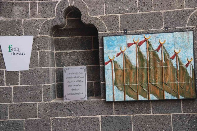 Diyarbakır’ın Fethi Etkinlikleri ‘Fetih Duvarı’ Sergisinin Açılışıyla Başladı