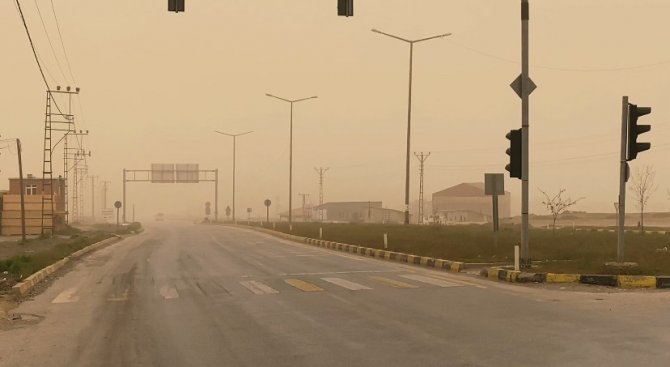 Tatvan’da Toz Bulutları Hayatı Olumsuz Etkiliyor
