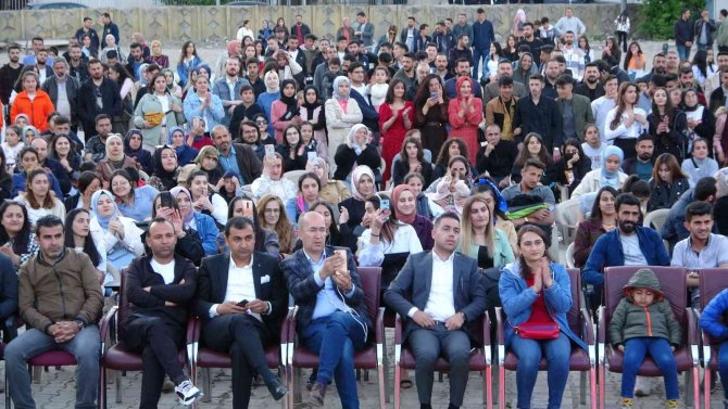 Farklı Meslek Gruplarından Oluşan Koroya Yoğun İlgi