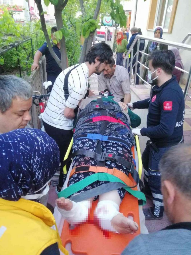 Halatı Kopan Yük Asansörüyle Yere Çakılan Kadın Yaralandı
