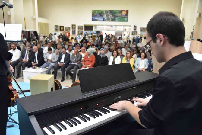 Kadınlar, Ürettiklerini Satarak Gelir Elde Edecek