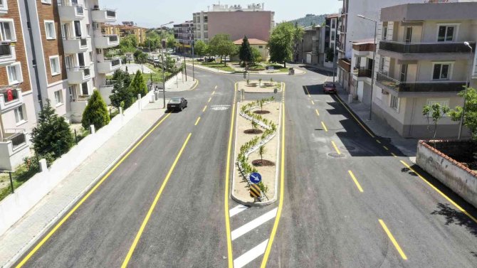 Aydın Büyükşehir Belediyesi Germencik’te Yolları Yeniledi