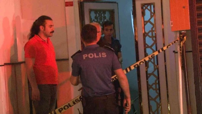 Asansörle Duvar Arasına Sıkışan Tamirci Hayatını Kaybetti
