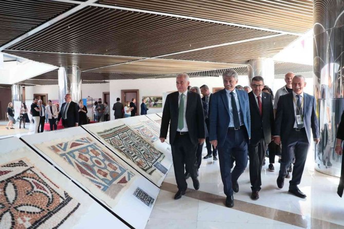 Arkeoloji Dünyası Denizli’de Buluştu