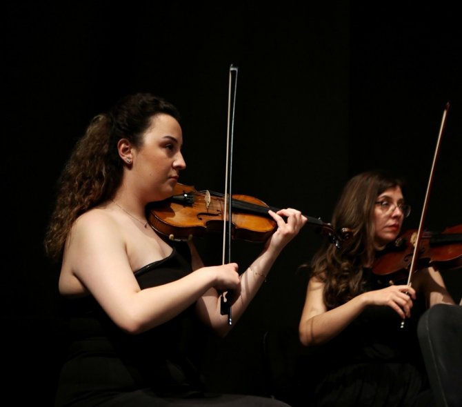 Nilüfer Oda Orkestrası’ndan Muhteşem Konser