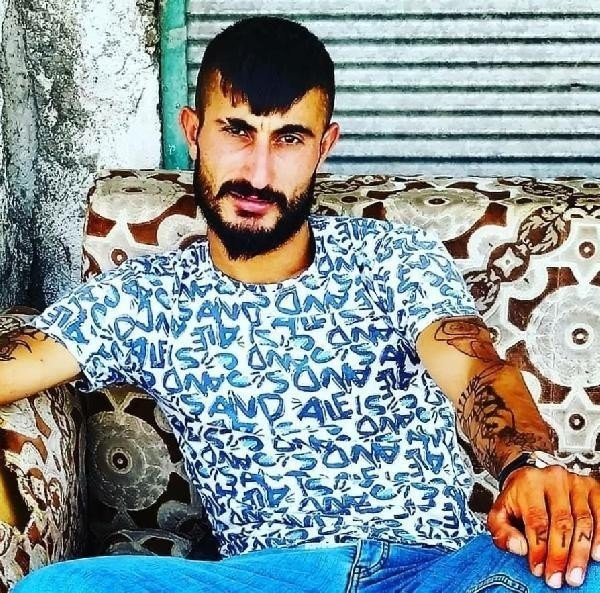 Belinden Çıkarıp Gösterdiği Silah Ateş Aldı, Genç Kız Hayatını Kaybetti