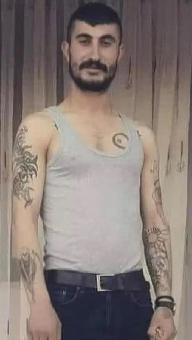 Belinden Çıkarıp Gösterdiği Silah Ateş Aldı, Genç Kız Hayatını Kaybetti