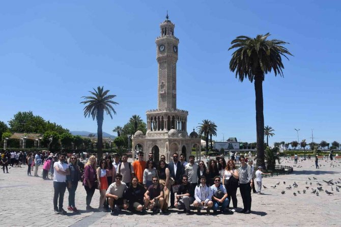 Gemlik İ̇zmir Arasında Gençlik Köprüsü