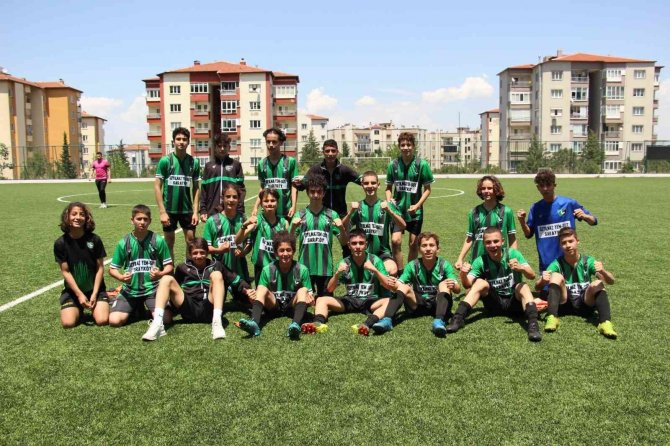 Genç Horozlar U14’de Altay’ı Dörtledi