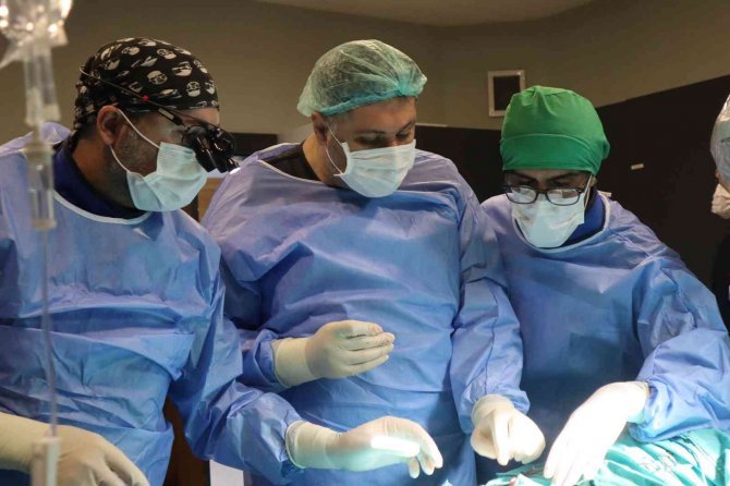 Yalova’da İlk Kez Endovasküler Anevrizma Onarımı Özel Atakent Hastanesi’nde Yapıldı