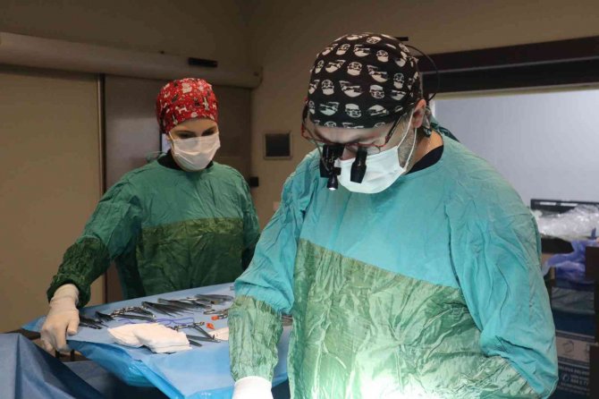 Yalova’da İlk Kez Endovasküler Anevrizma Onarımı Özel Atakent Hastanesi’nde Yapıldı