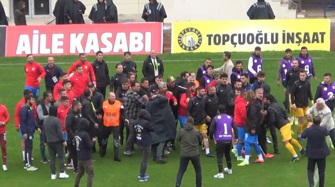 Bayburtspor - Bodrumspor Maçı Gergin Başladı